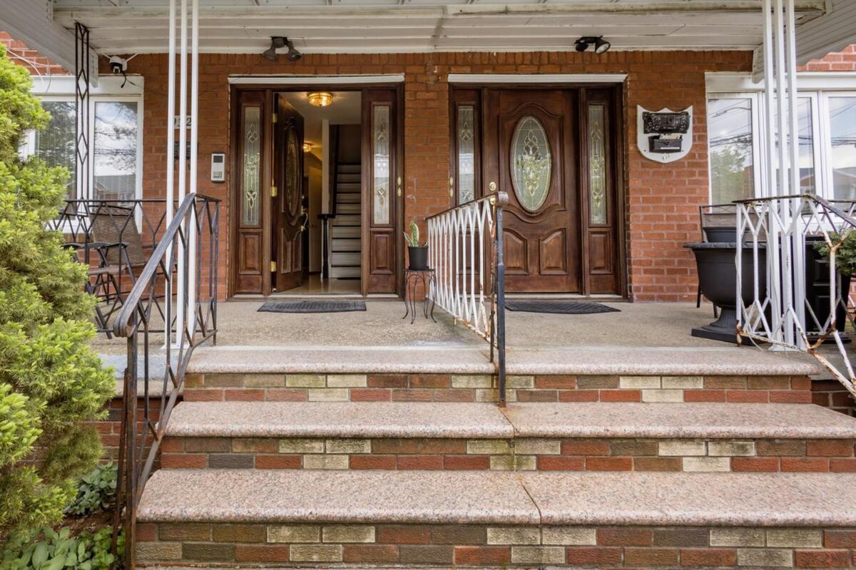 Spacious Comfy Room In Cozy Classy Duplex New York City Exterior photo